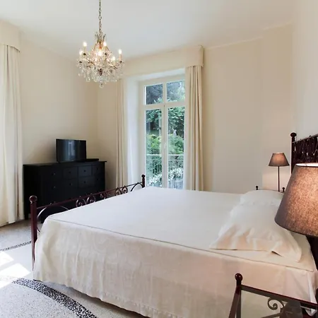 Sleeps 10 Pool Air Con Wifi Villa Stresa